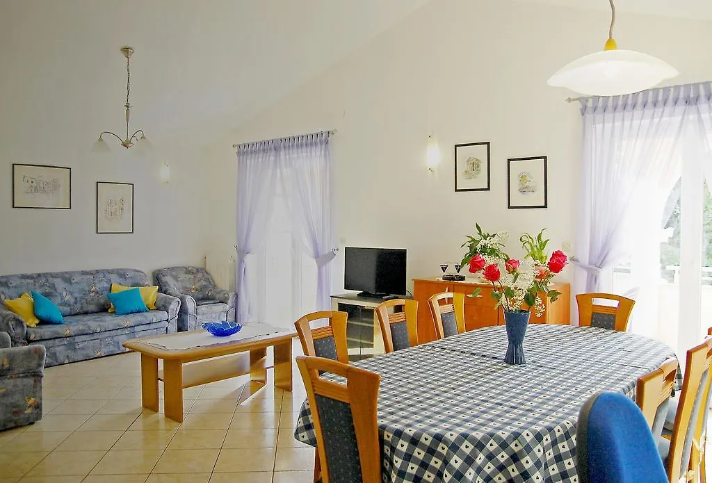 Apartments Sol Jardin Vinkuran Croatia