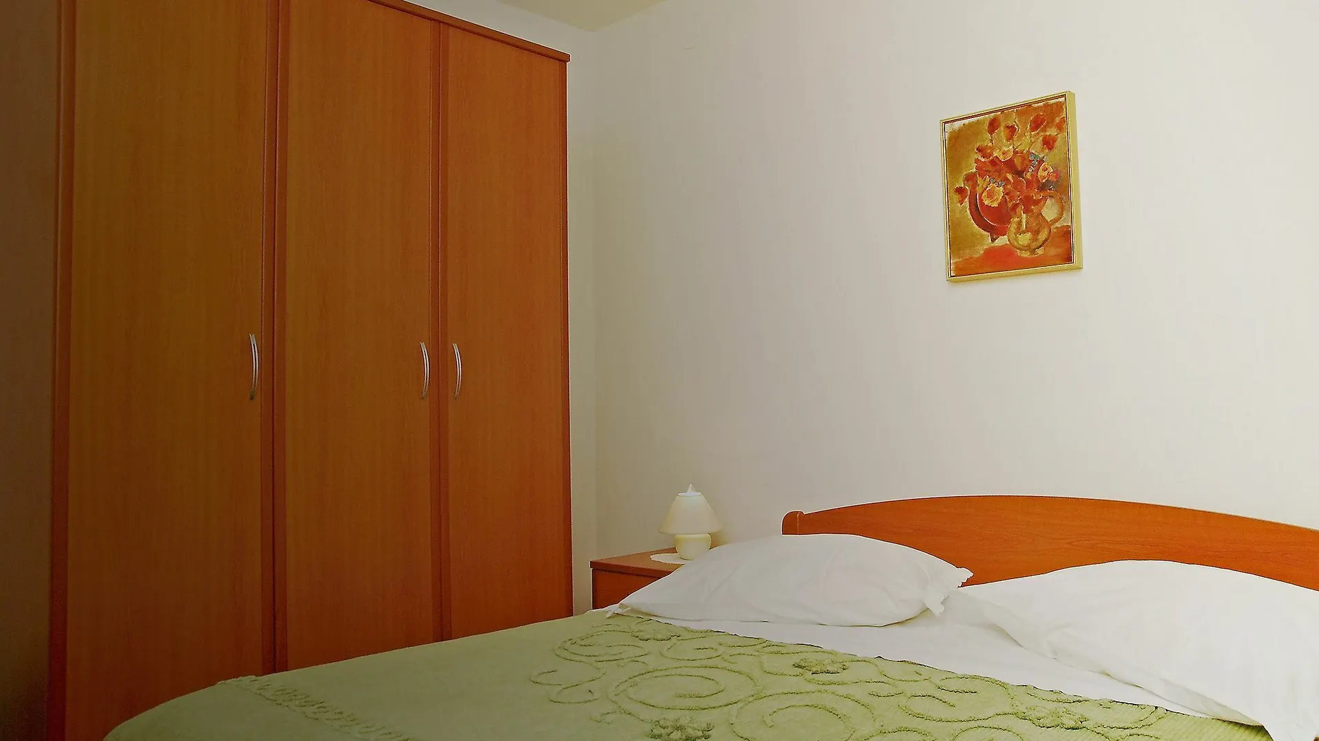Apartments Sol Jardin Vinkuran Croatia
